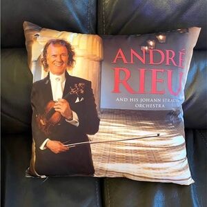 Andre Rieu collector Pillow + Kitchen towel